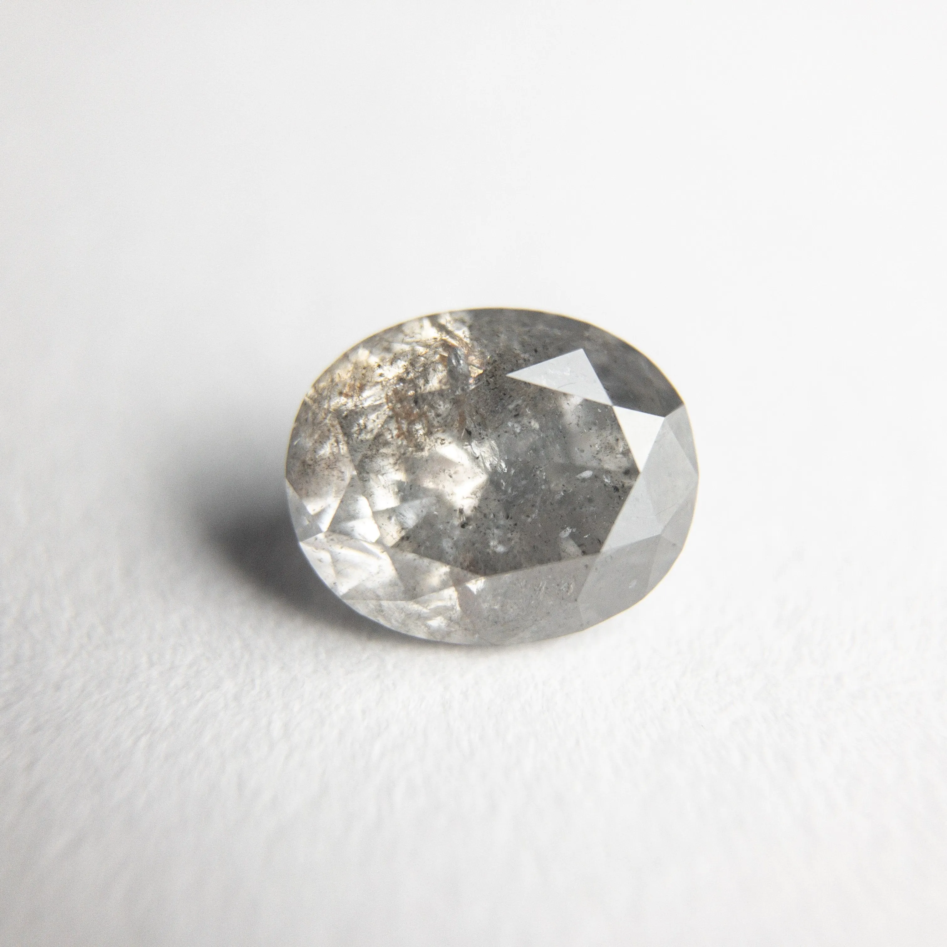 1.06ct 6.93x5.69x3.79mm Oval Brilliant Cut 18316-04