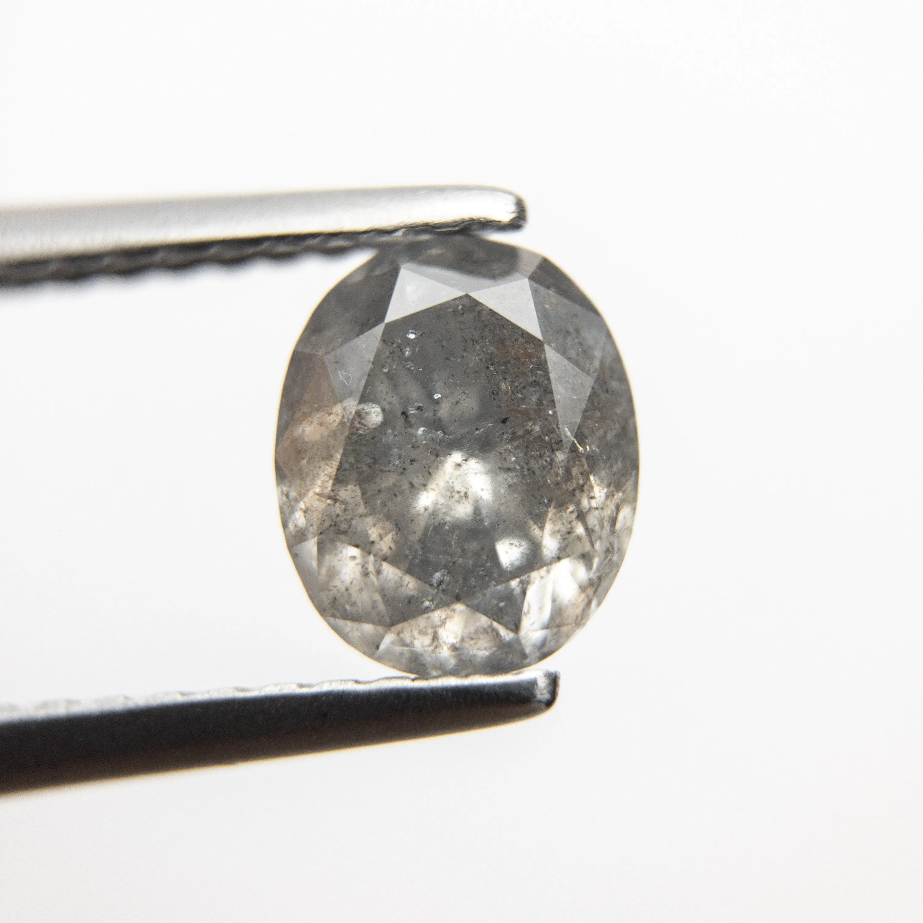 1.06ct 6.93x5.69x3.79mm Oval Brilliant Cut 18316-04