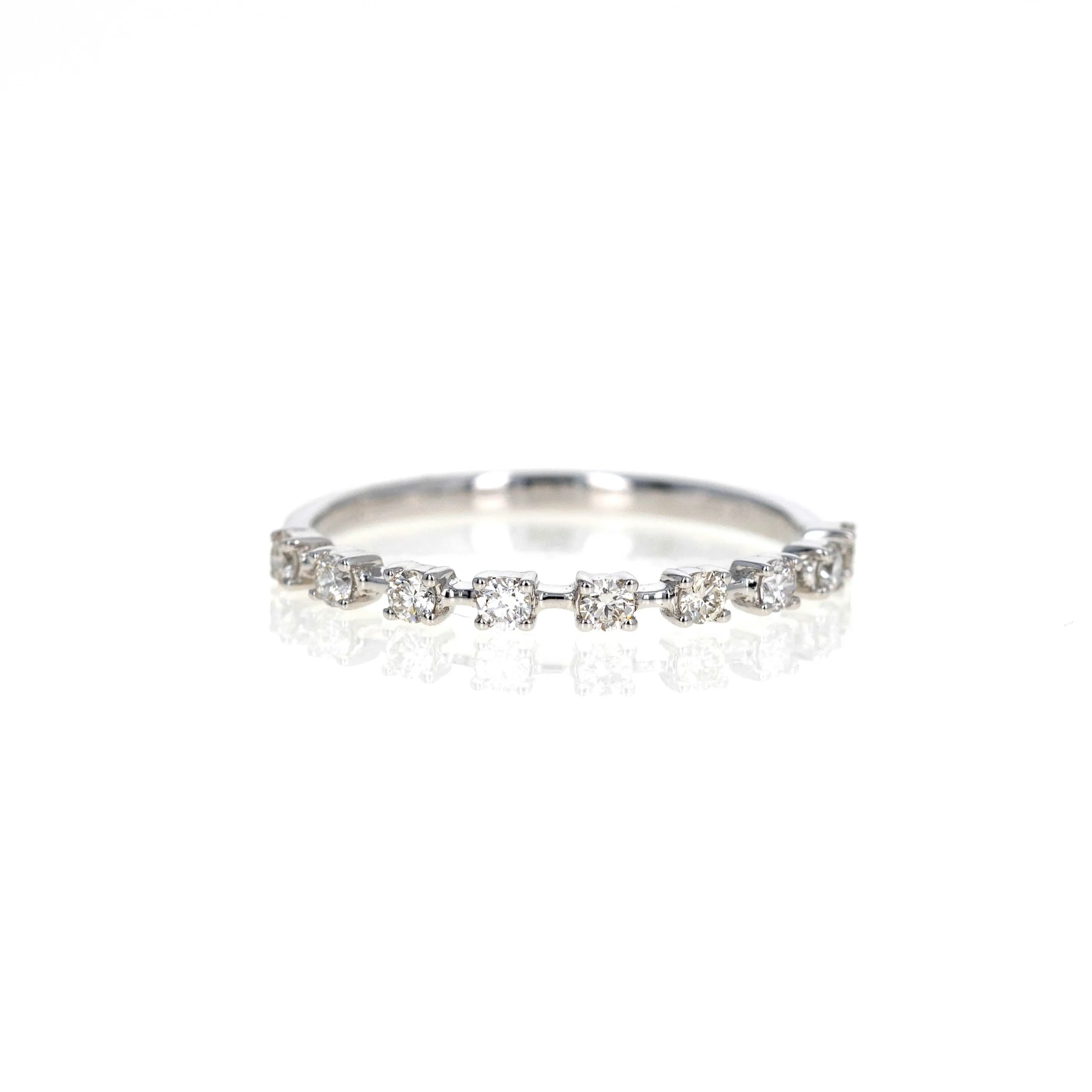 14K Gold 0.22 Carat Round Diamond Floating Band
