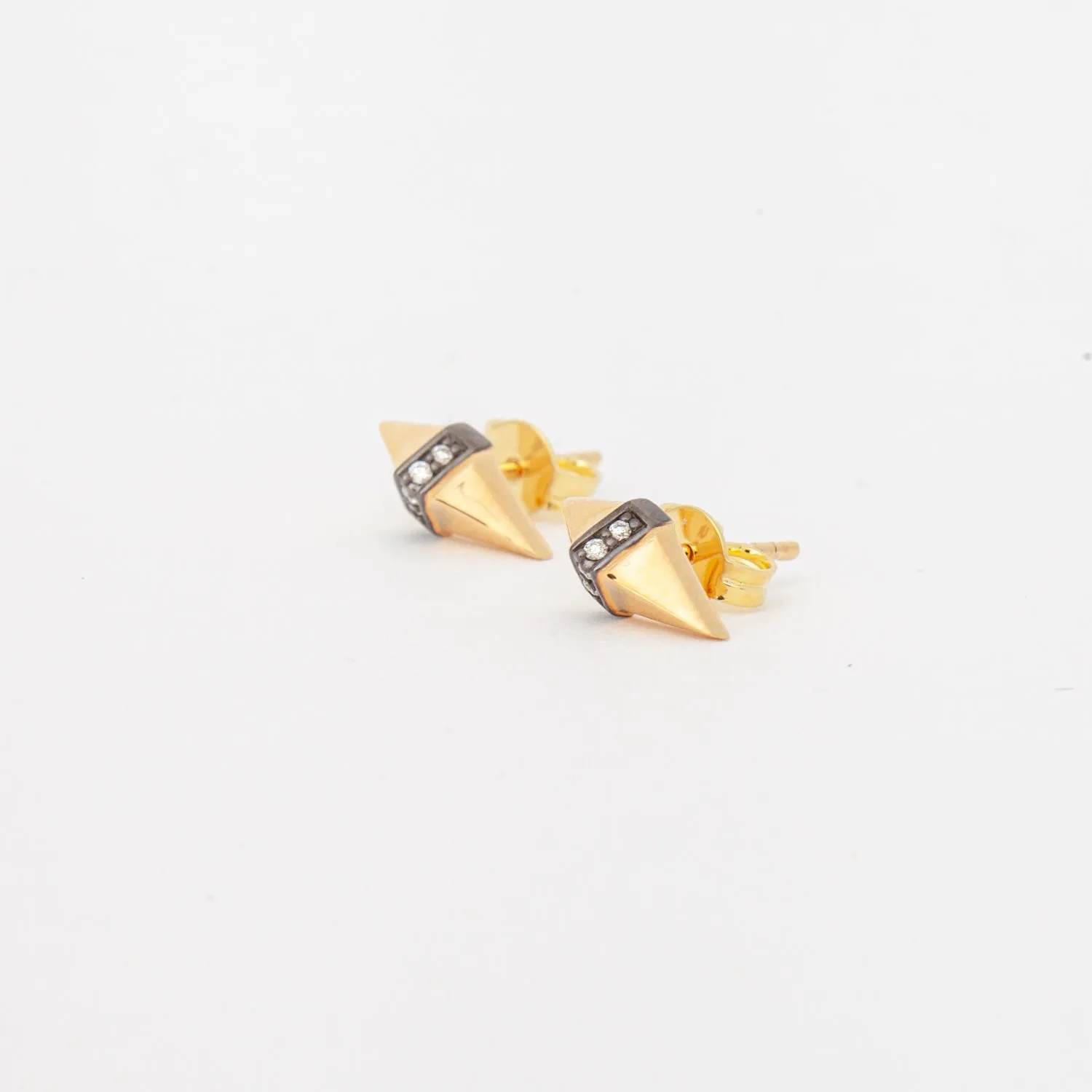 All Gold Pietra Studs