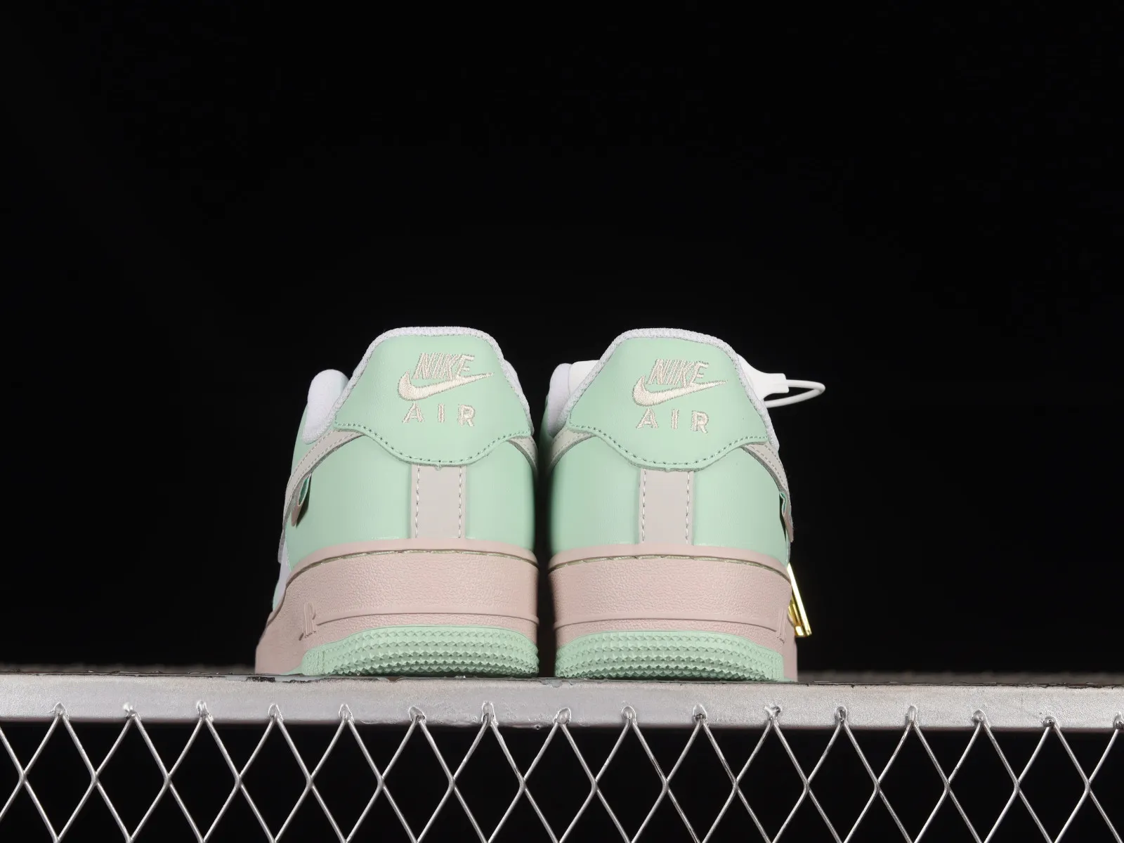 Nike Air Force 1 07 Apple Green White Pink Metallic Gold DB3301-099