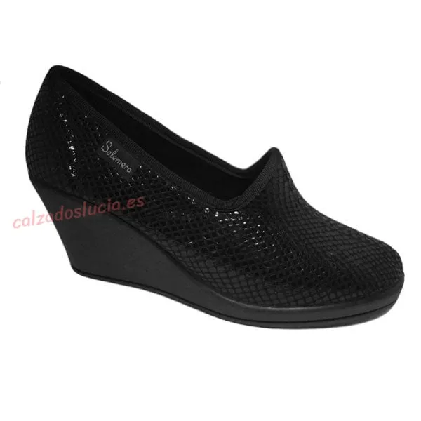 Zapatilla tipo charol con cua alta de Salemera